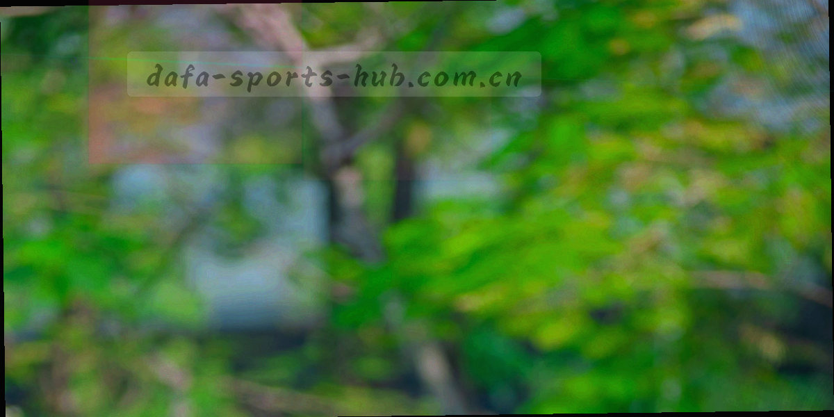 三段时间刻度与数据流线条组成的批次节奏示意图